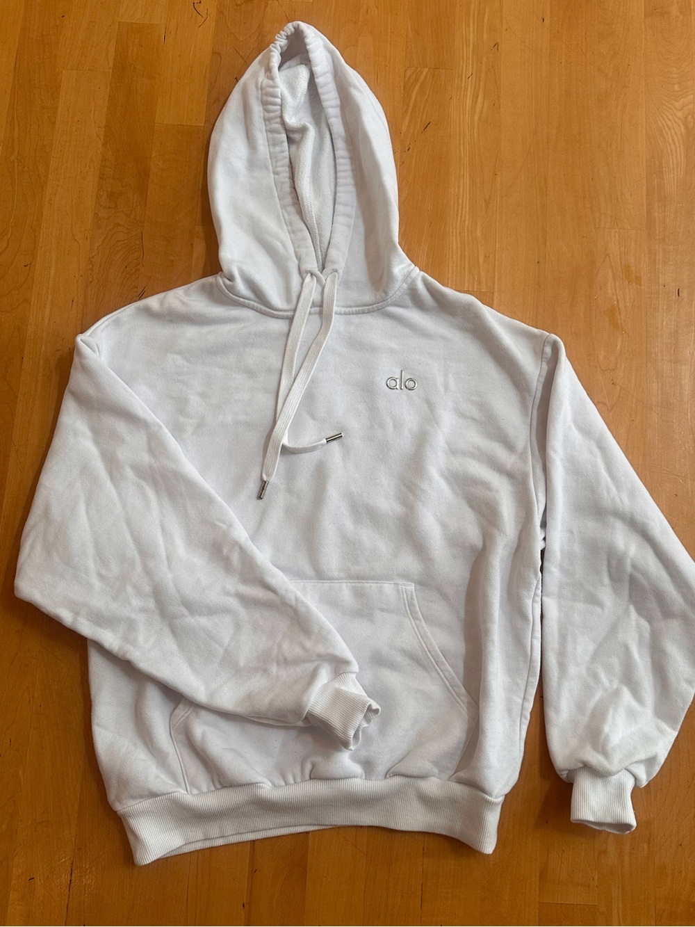 ALO Yoga White Pullover Hoodie - Minimal Logo Women’s Hoodie.